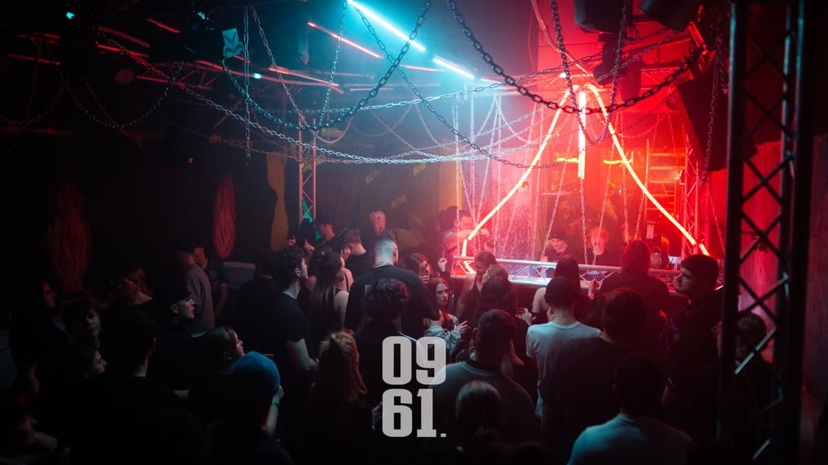 EXTASE X TRISTARC X MADHOUSE