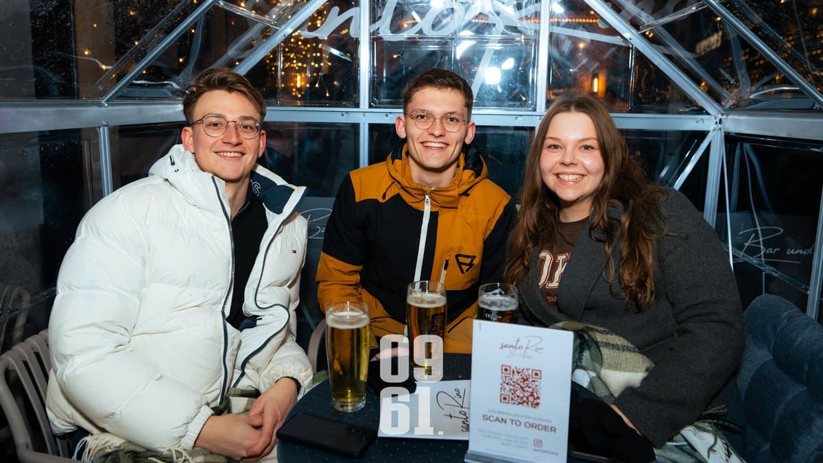 Magic & House Music - SantoRino Bar