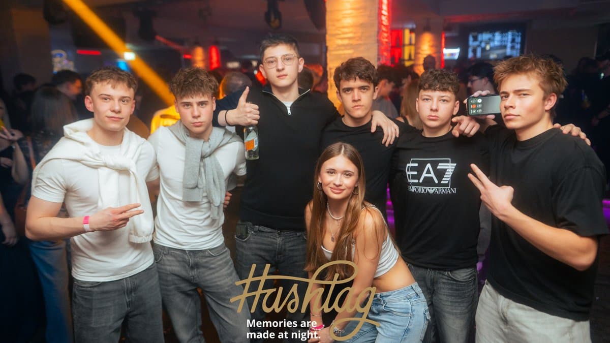 Social Media Party - Hashtag preview