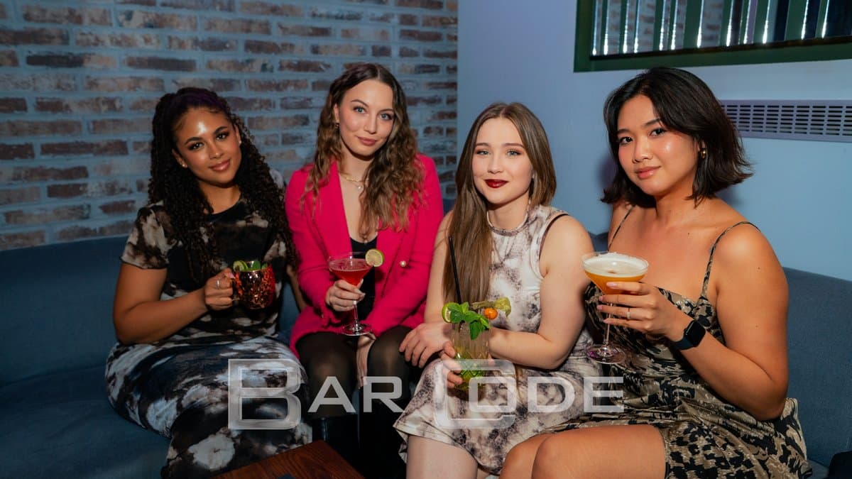 Samstagabend - Bar Code