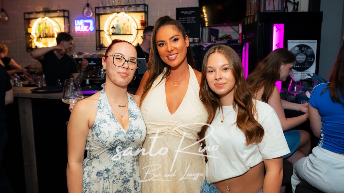 HOT NIGHTS ON REALITY - SantoRino Bar