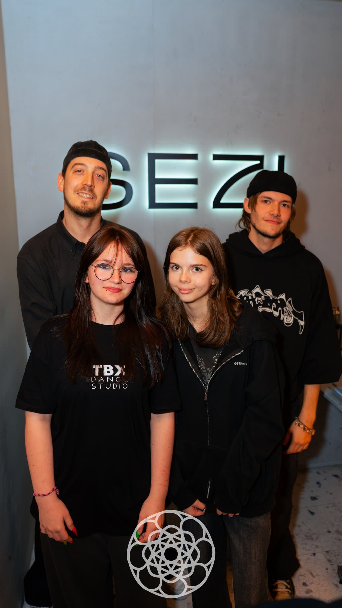Black Night - Sezi preview